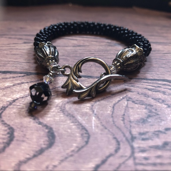 Jewelry - Black Onyx Beaded 7 1/2" Bracelet with clasp